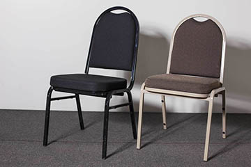 Cadeira s/ brao em tecido bege ou preta